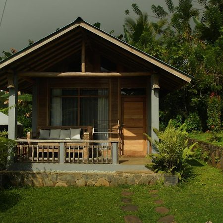 The Geckos Homestay Келимуту Экстерьер фото